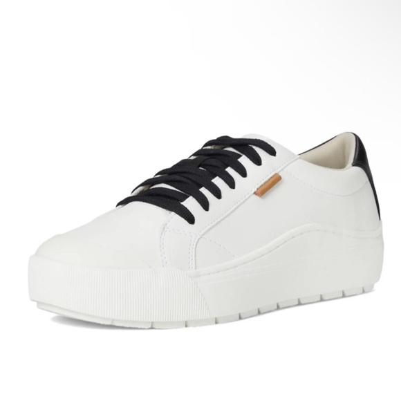 Dr. Scholl's Shoes - Dr. Scholl's Time Off Sneaker Sneakers in White/Black, Size 9.5, New in Box